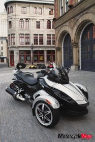 Picture of the Can-am Spyder Roadster Sport