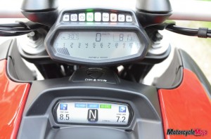 Dashboard of the 2011 Ducati Diavel Carbon